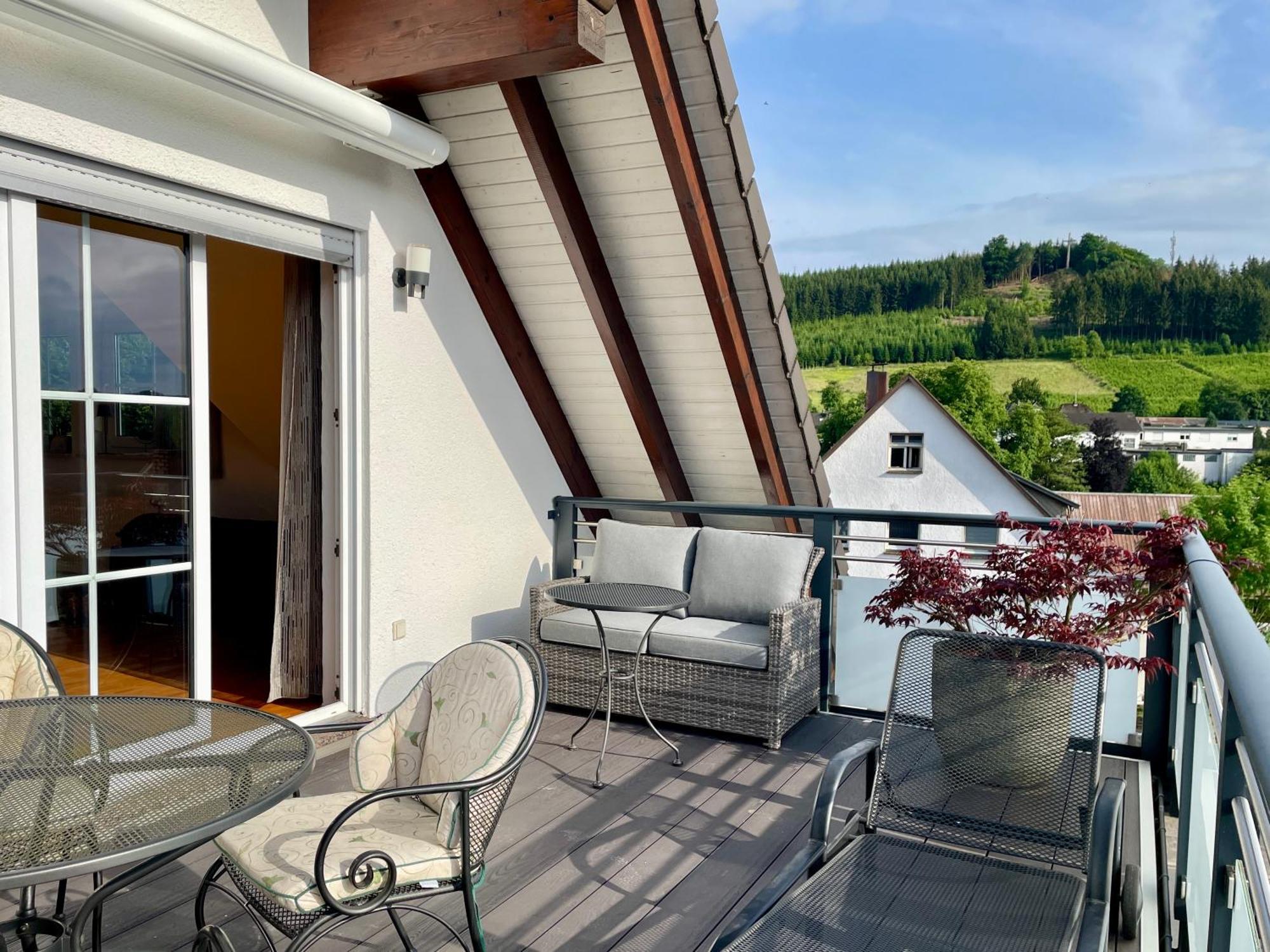 Moderne Ferienwohnung Mit Sonnenbalkon In Fretter Finnentrop Exterior photo