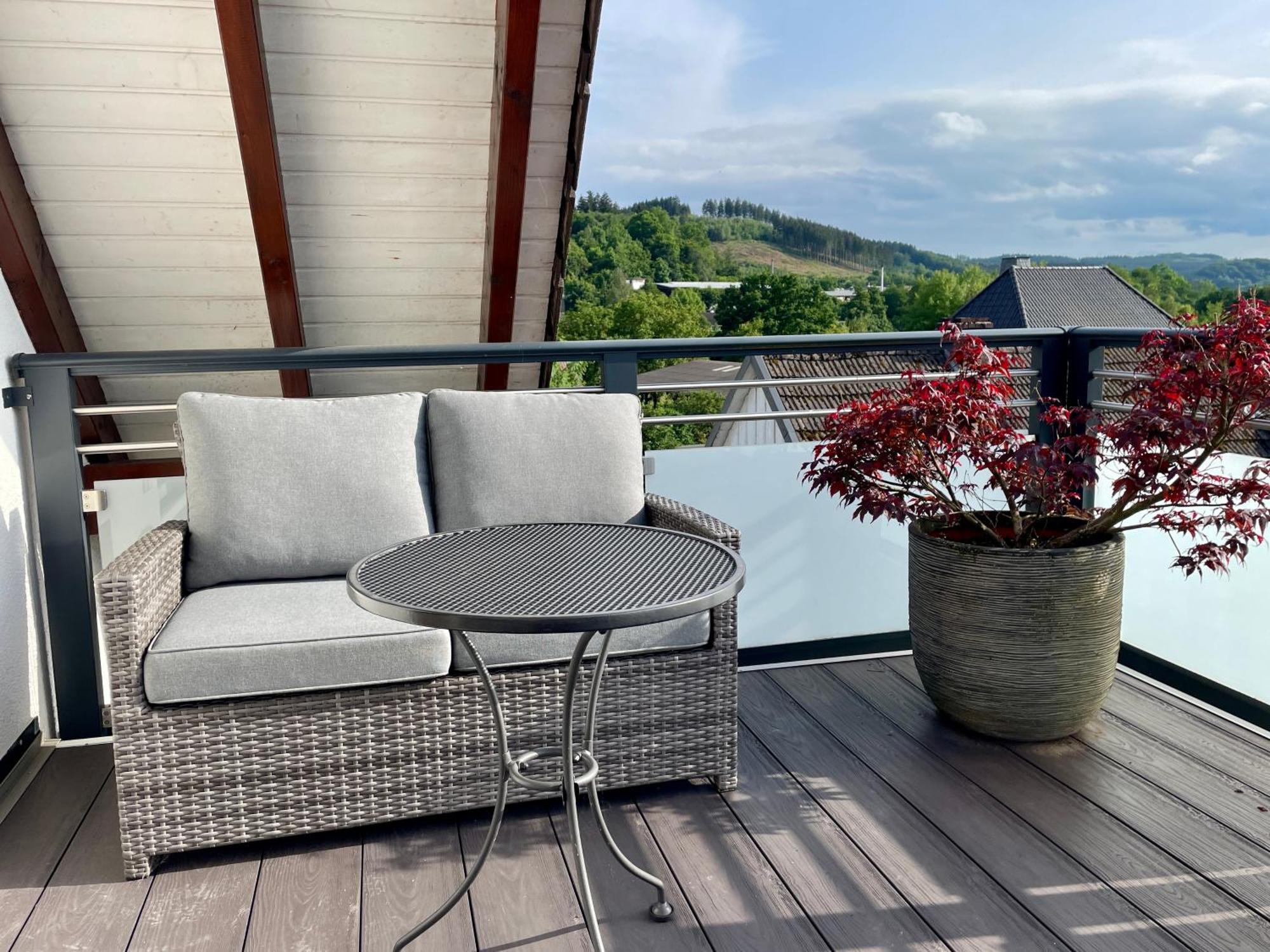 Moderne Ferienwohnung Mit Sonnenbalkon In Fretter Finnentrop Exterior photo